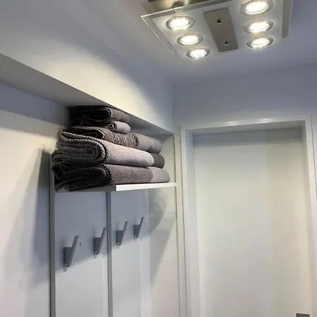 Apartment Rhein Souterrain Business